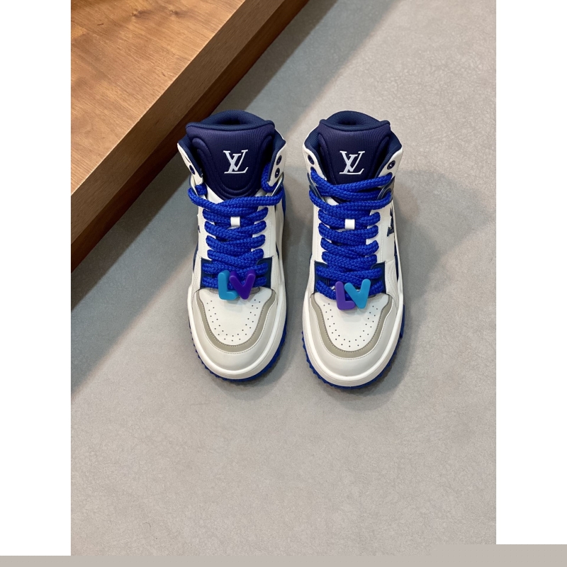 l**is V*t*n sneakers